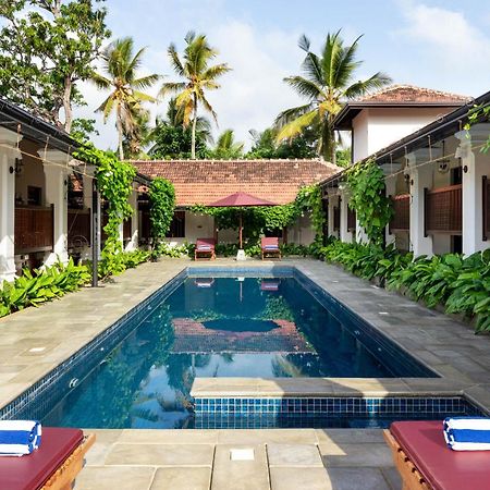The Grand Walawwa Hotel Pinnawala  Buitenkant foto