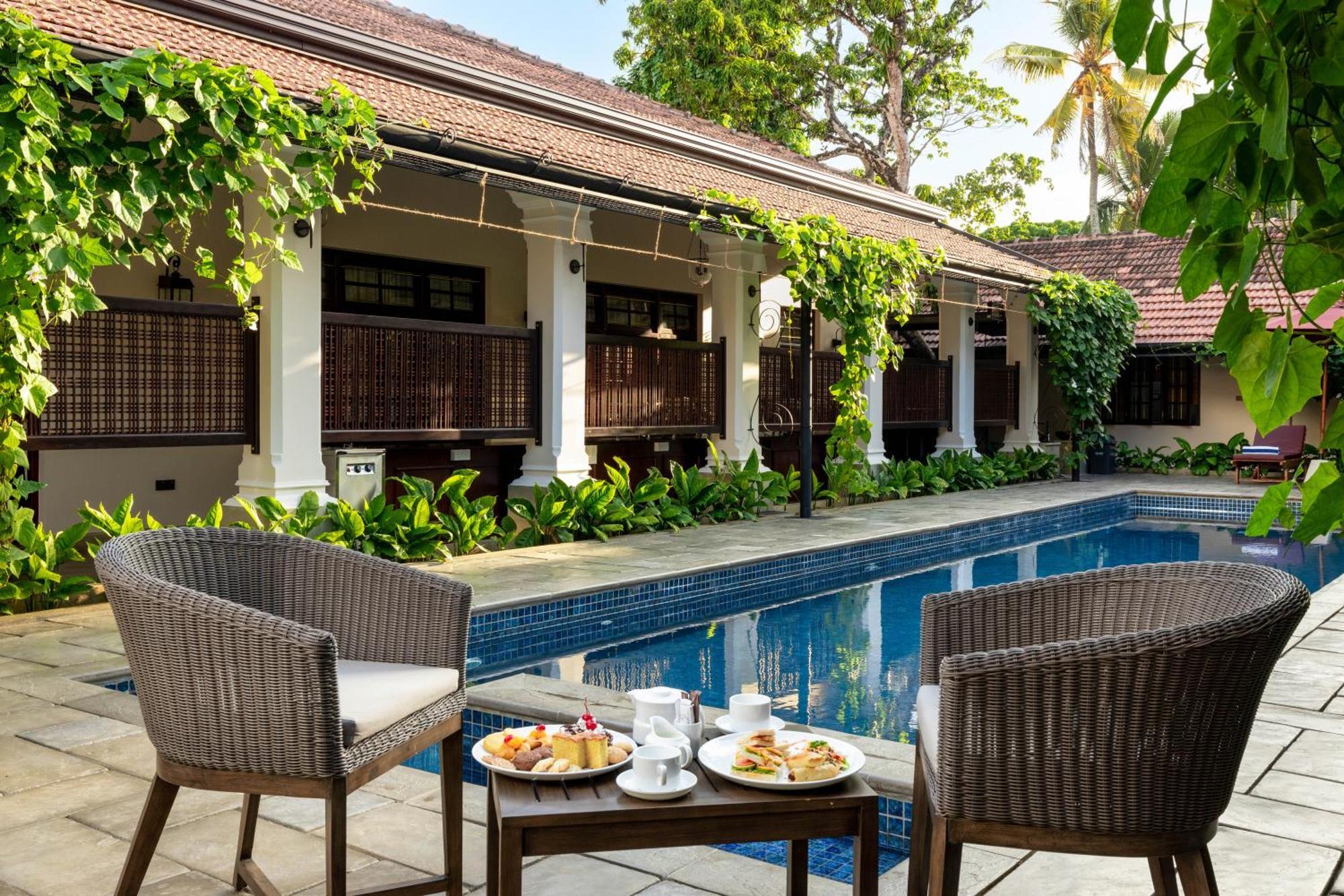 The Grand Walawwa Hotel Pinnawala  Buitenkant foto